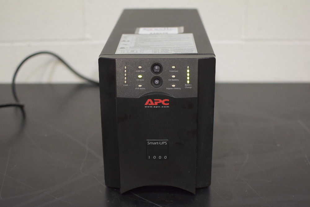 Komponist Sprichwort Sie apc sua 1000 Verdrehte Peeling Pardon